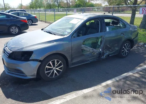 2018 Volkswagen Jetta 1.4T Se/1.4T Wolfsburg Edition from USA, damaged, VIN 3VWDB7AJ4JM225870